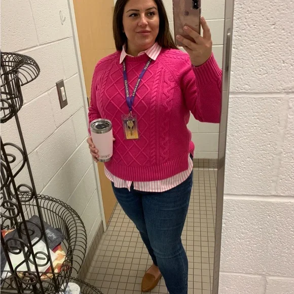 GAP Women's Fuchsia Cable Knit Sweater - Picture 2 of 2